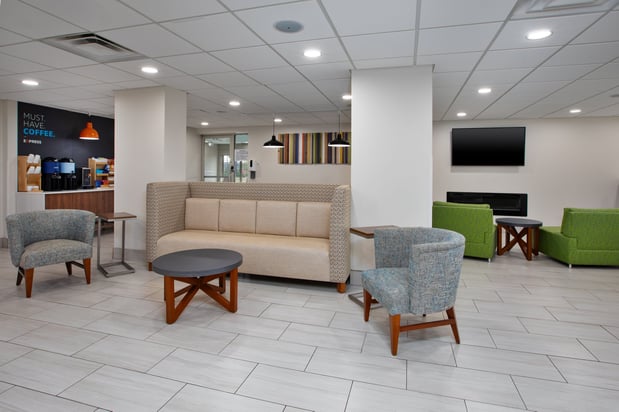 Images Holiday Inn Express & Suites Sunbury-Columbus Area by IHG