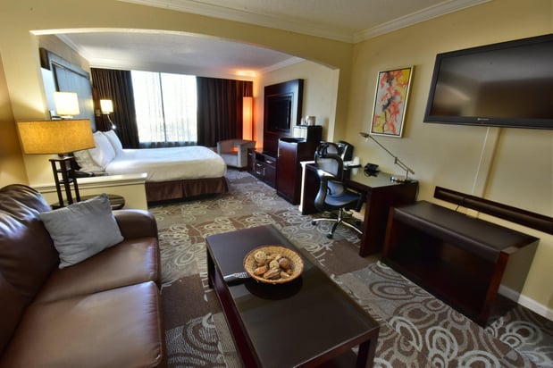 Images Holiday Inn Orlando East - Ucf Area by IHG