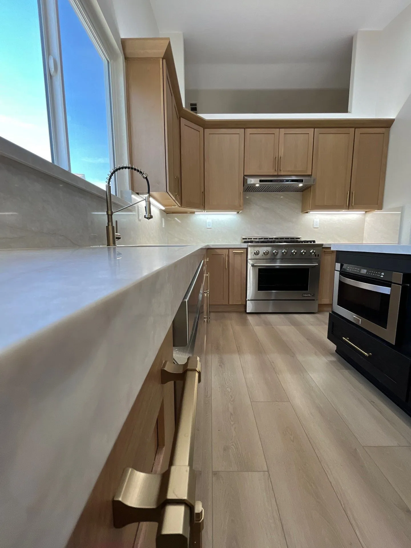 Iconic Floors & More, Inc. Image