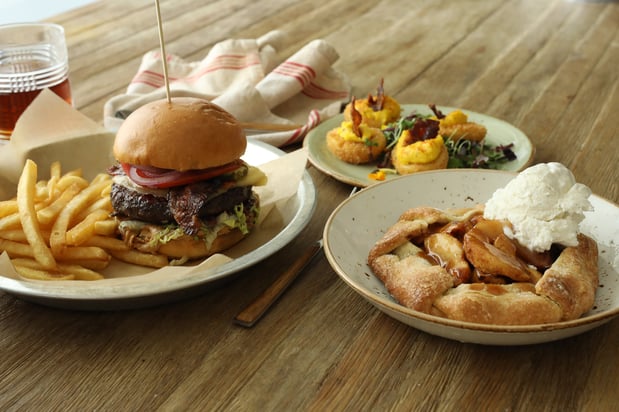 Images Lazy Dog Restaurant & Bar