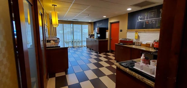 Images Hampton Inn Hillsville