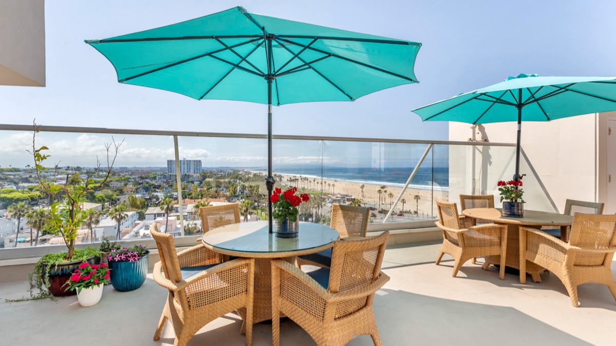 Brookdale Ocean House Rooftop