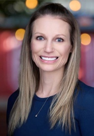 Christina Wolf headshot