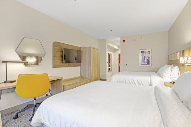 Images Holiday Inn Express Gulfport Beach by IHG