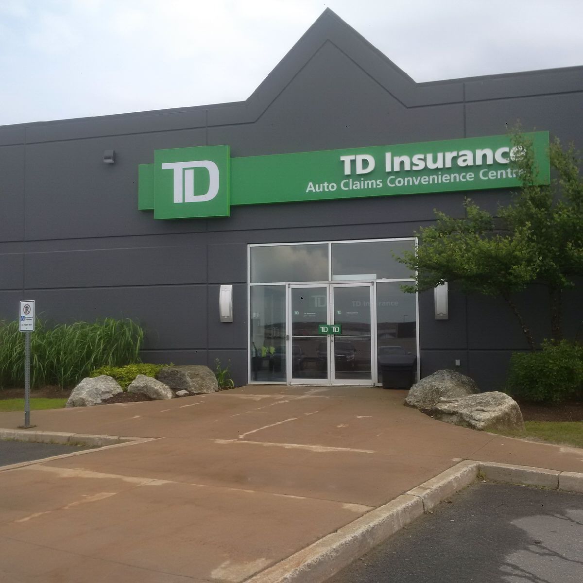 TD Insurance Auto Centre in Halifax, 172 Chain Lake Drive