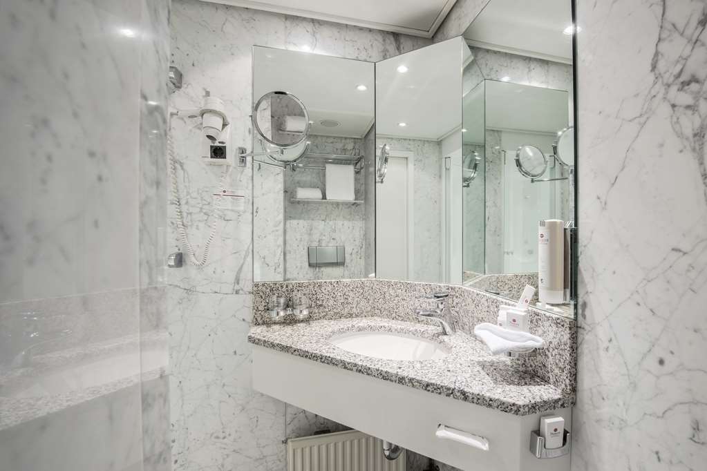 Best Western Premier Hotel Villa Stokkum, Steinheimer Vorstadt 70 in Hanau