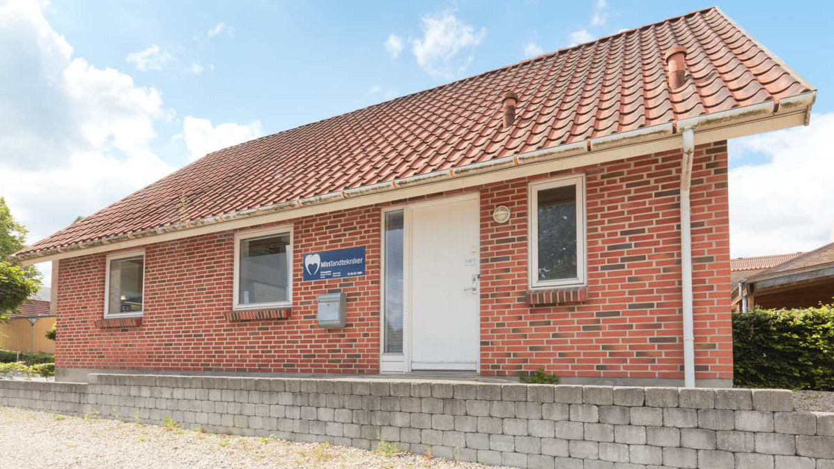 Images MinTandtekniker Hobro ApS