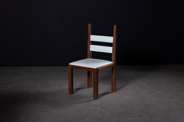 Images SENTIENT Furniture
