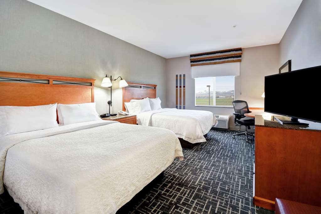 Guest room Hampton Inn & Suites Salt Lake City-West Jordan West Jordan (801)280-7300