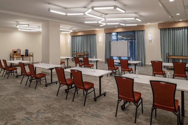 Images Hilton Garden Inn Tacoma Downtown