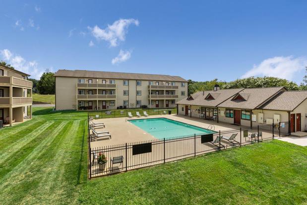 Images Gable Oaks Apartment Home