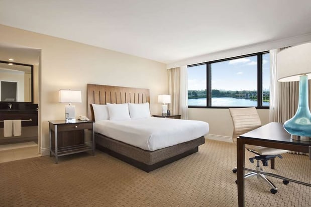 Images Hilton Miami Airport Blue Lagoon