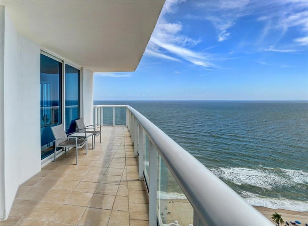 Images Beach House Fort Lauderdale, a Hilton Resort
