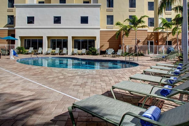 Images Hampton Inn & Suites Coconut Creek