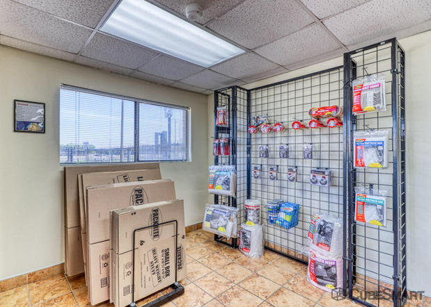 Images CubeSmart Self Storage