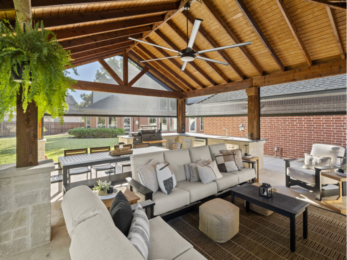 Transform your patio into a comfortable outdoor oasis with our custom exterior shades, designed to significantly reduce harsh glare and heat in Mishawaka. Enjoy the perfect balance of light control and seasonal comfort during sunny Indiana afternoons.