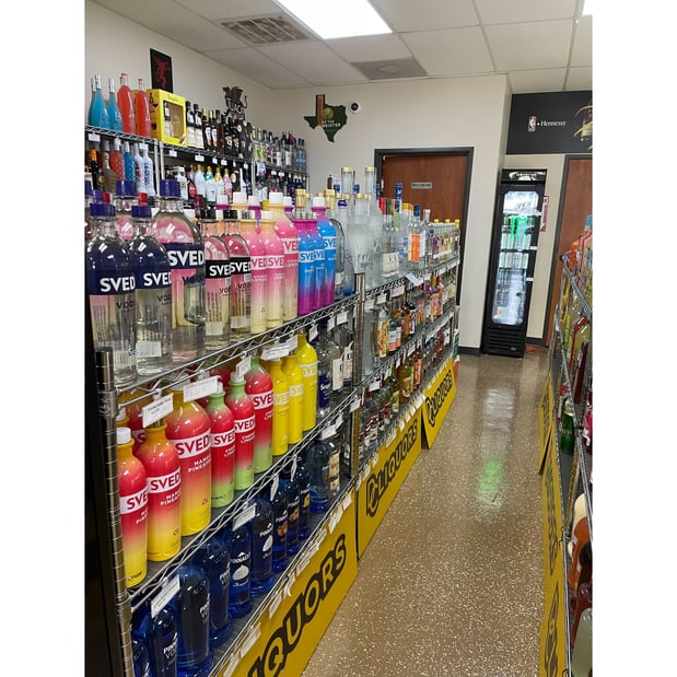 Images DC Liquors - NW Military