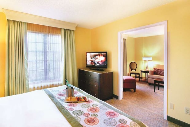 Images DoubleTree Suites by Hilton at The Battery Atlanta