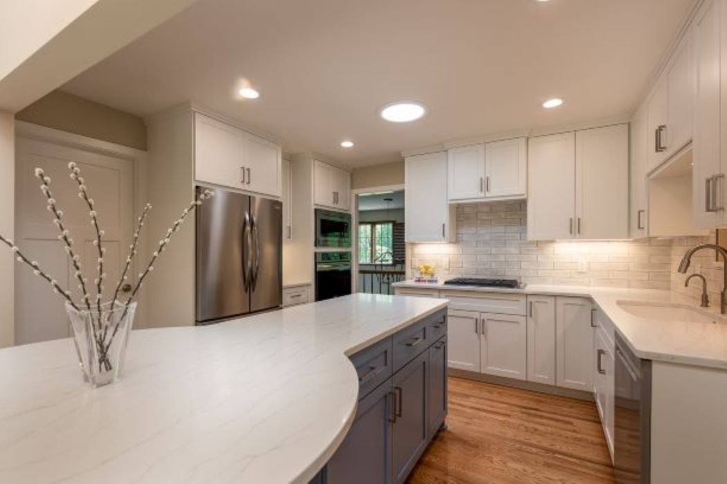 All-white kitchens are always in style! J Brothers can remodel your home any way you would like.