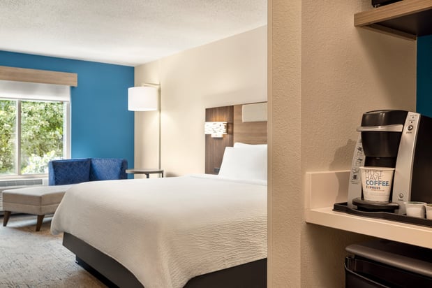 Images Holiday Inn Express & Suites Hagerstown by IHG