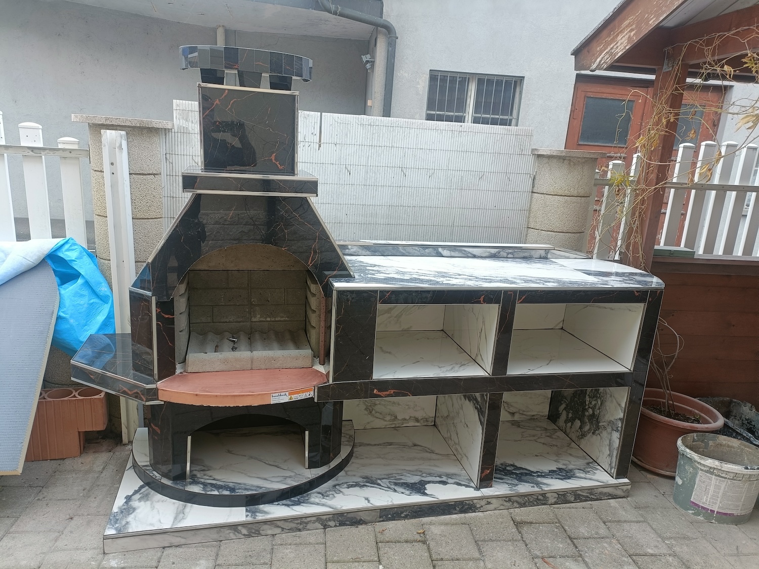 KeraFix GmbH, Muttenzerstrasse 65 in Pratteln