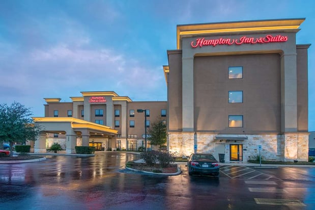 Images Hampton Inn & Suites Selma-San Antonio-Randolph AFB Texas