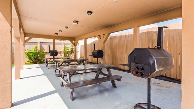 Images Best Western Plus Carrizo Springs Inn & Suites