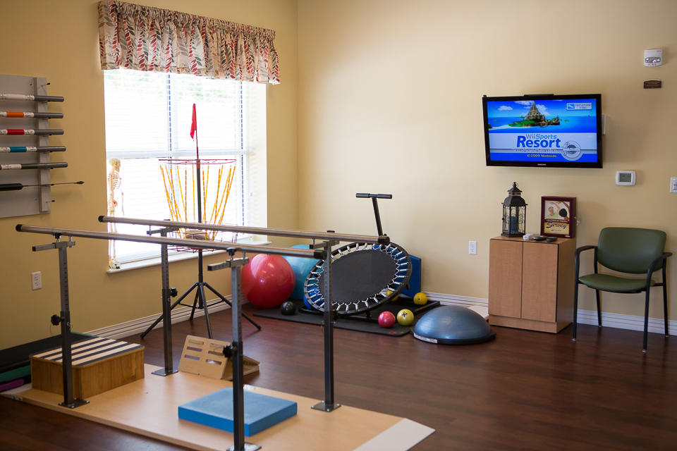 The Village at Orchard Ridge, senior living retirement community in Winchester, Virginia. Engage Center physical therapy.