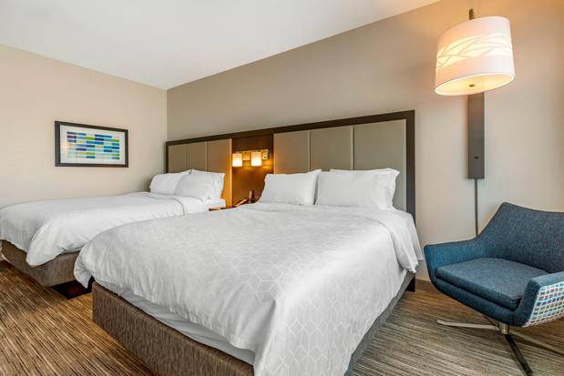 Images Holiday Inn Express & Suites Phoenix Dwtn - State Capitol by IHG