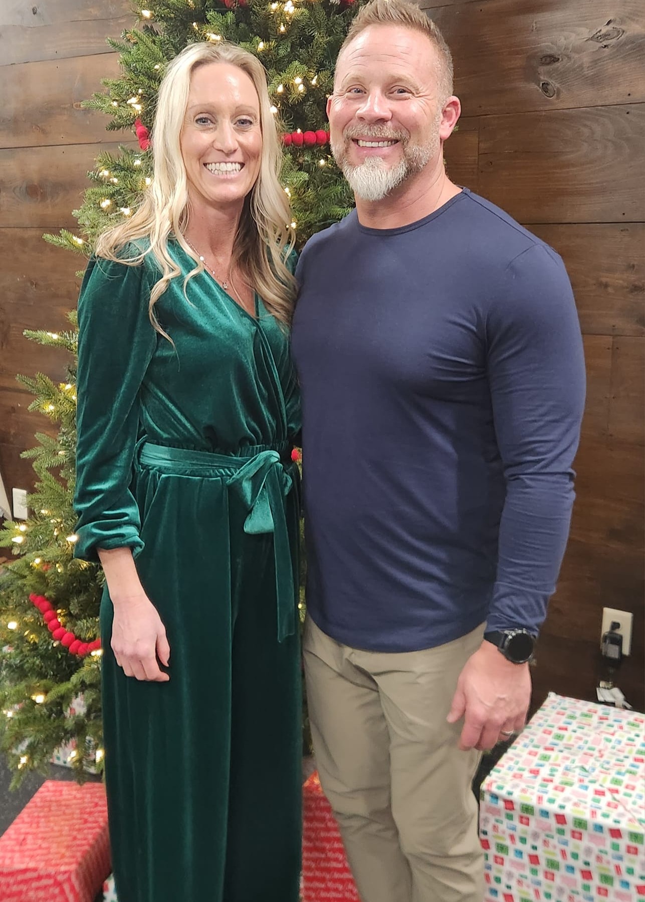 A fun night bringing in the holidays with a great team at the Christmas party. We put our detective hats on to solve the murder mystery, had many laughs together and opened a variety of presents. Thank you to the Dupree family for hosting such a memorable night. It is greatly appreciated from your team.