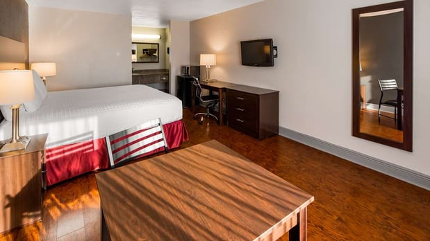 Images SureStay Plus by Best Western Hammond