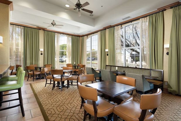 Images Hampton Inn & Suites Austin-Airport