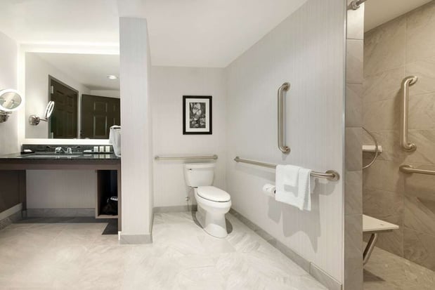 Images Embassy Suites by Hilton Charlotte Ayrsley