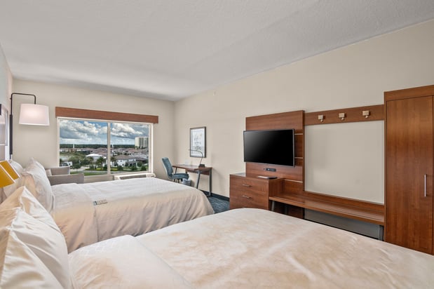 Images Holiday Inn Express & Suites Orlando - Lake Buena Vista by IHG