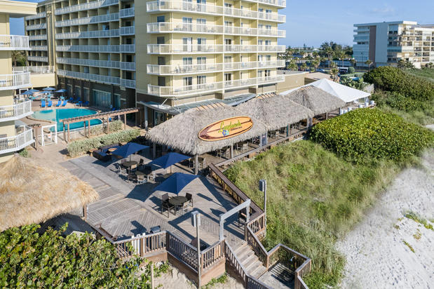 Images Crowne Plaza Melbourne-Oceanfront by IHG