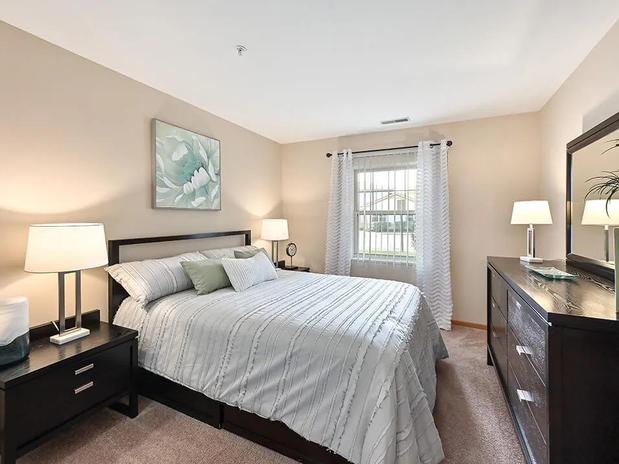 Images Reserve at Eagle Ridge Apartment Homes