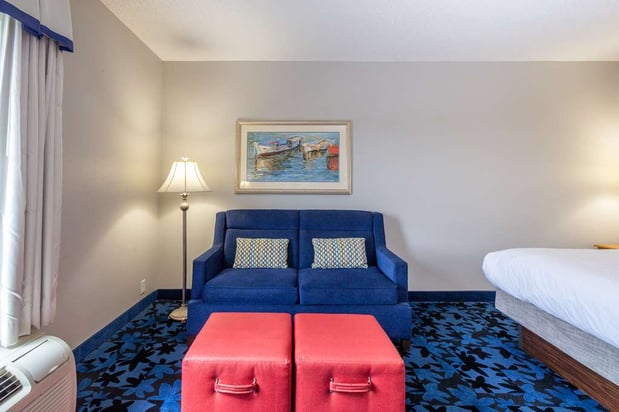 Images Hampton Inn & Suites Jacksonville Deerwood Park
