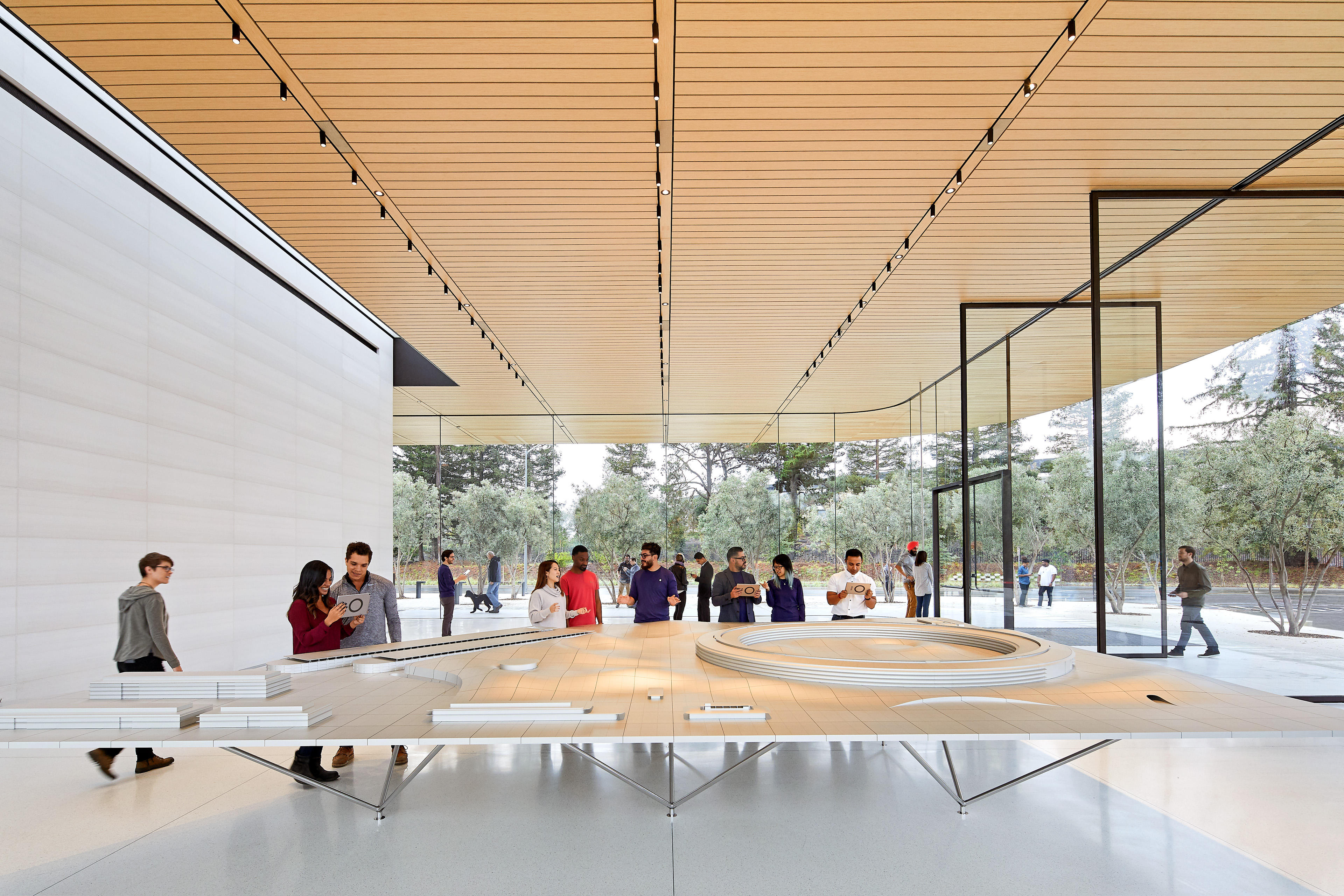Image 4 | Apple Apple Park Visitor Center