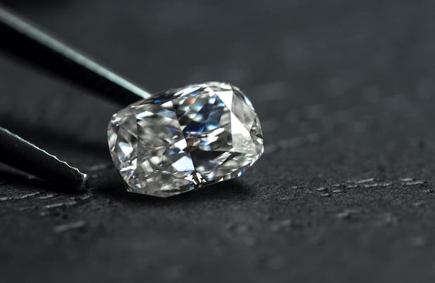 Images The Dealer of Diamonds
