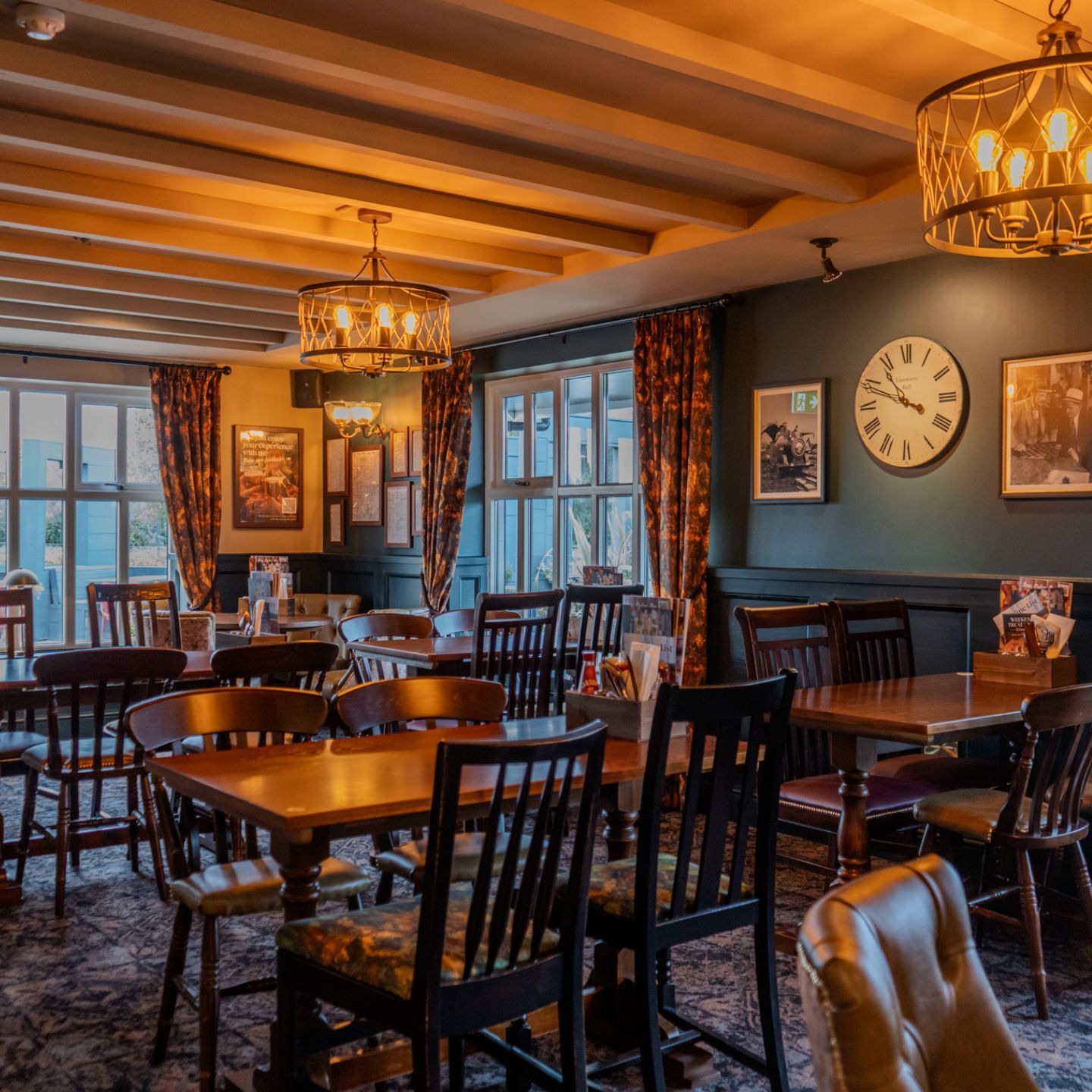 Llanwern Bull Newport, pub dining area