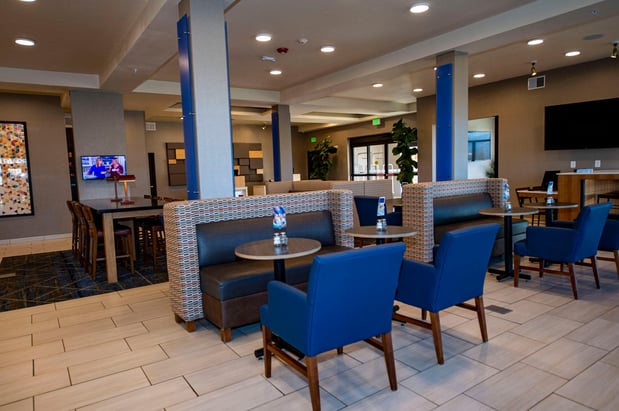 Images Holiday Inn Express & Suites Colorado Springs Afa Northgate by IHG
