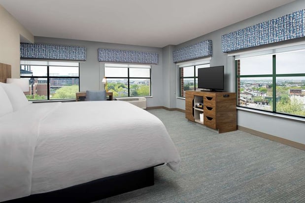 Images Hampton Inn Baltimore-Downtown-Convention Center
