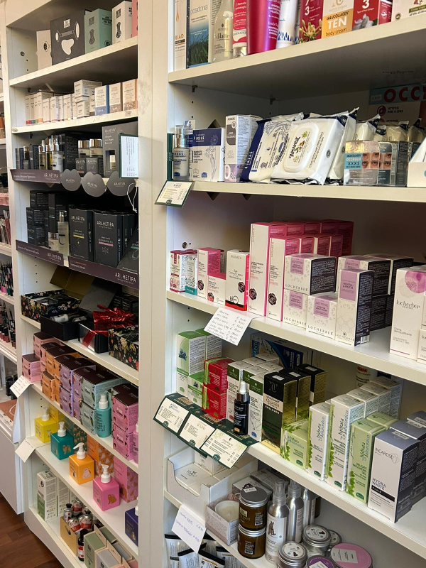 Images Erboristeria Il fiordaliso di Morena Basilico