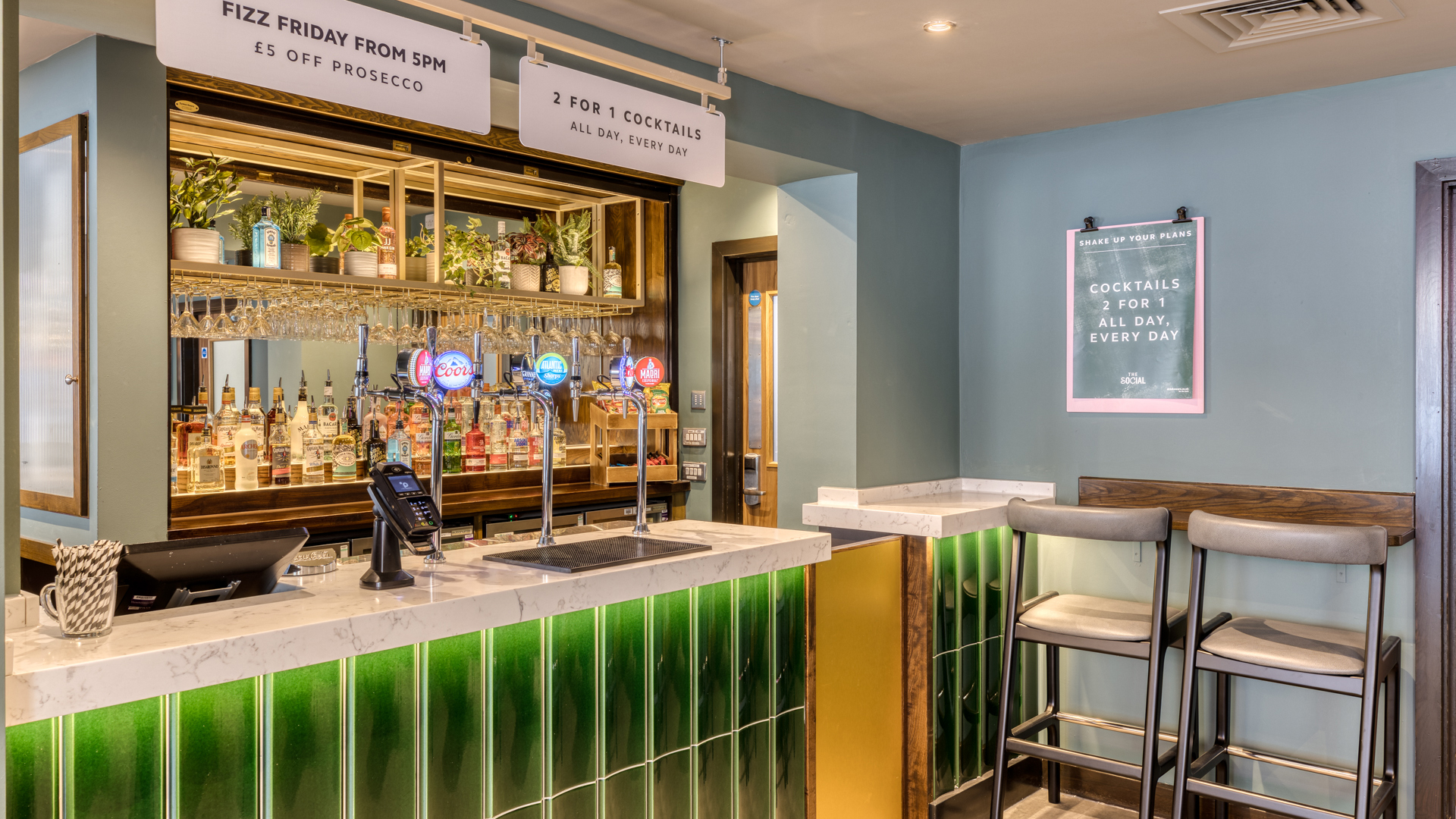 Premier Inn London Southwark (Tate Modern) hotel The Social restaurant