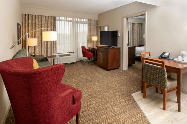 Images Hampton Inn & Suites Nashville-Green Hills