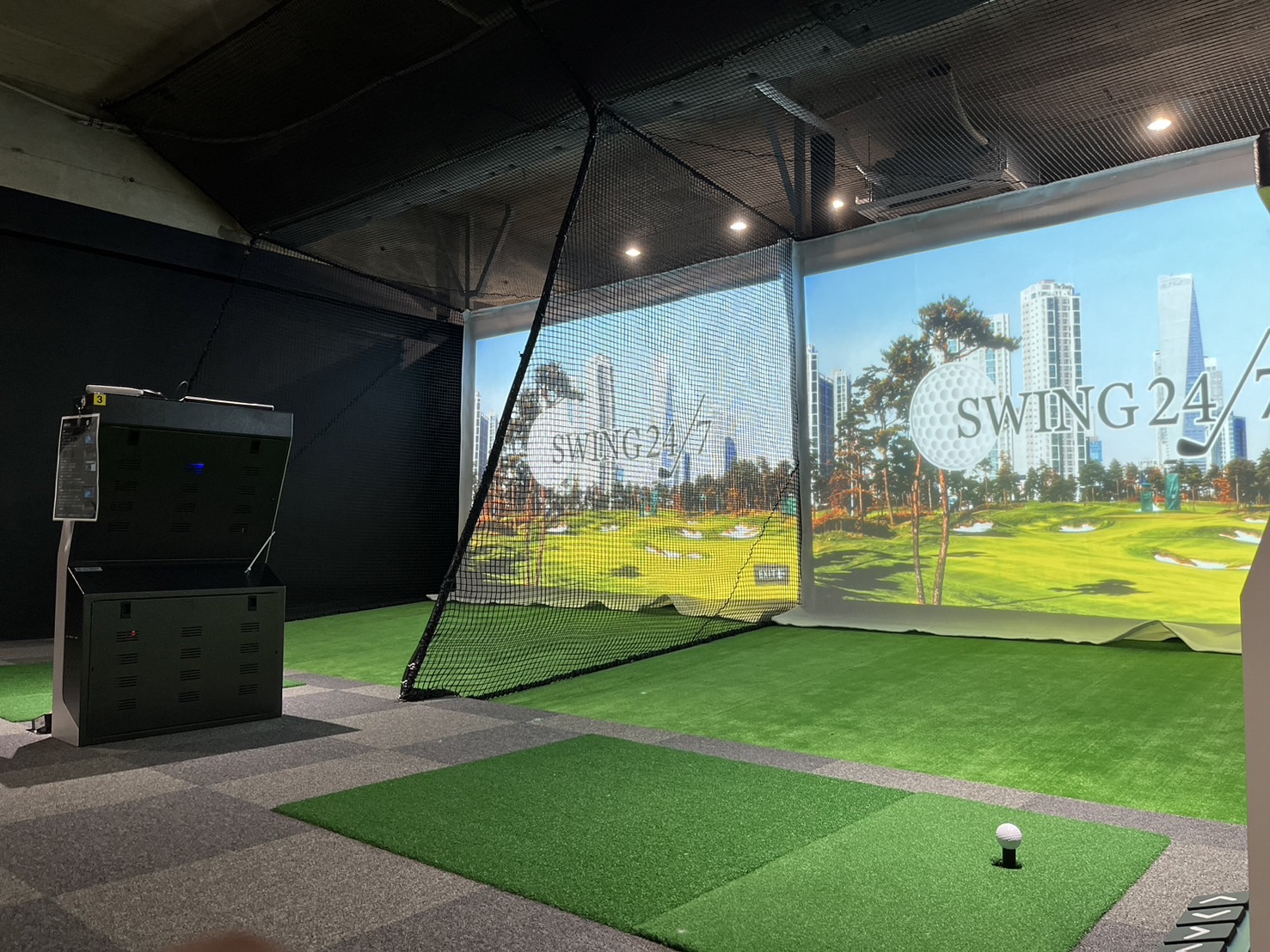 Images インドアゴルフ練習場 SWING24/7 茅場町店