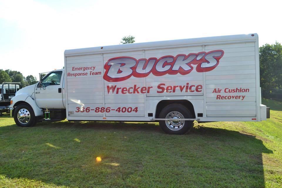 Buck's Wrecker Service Photo