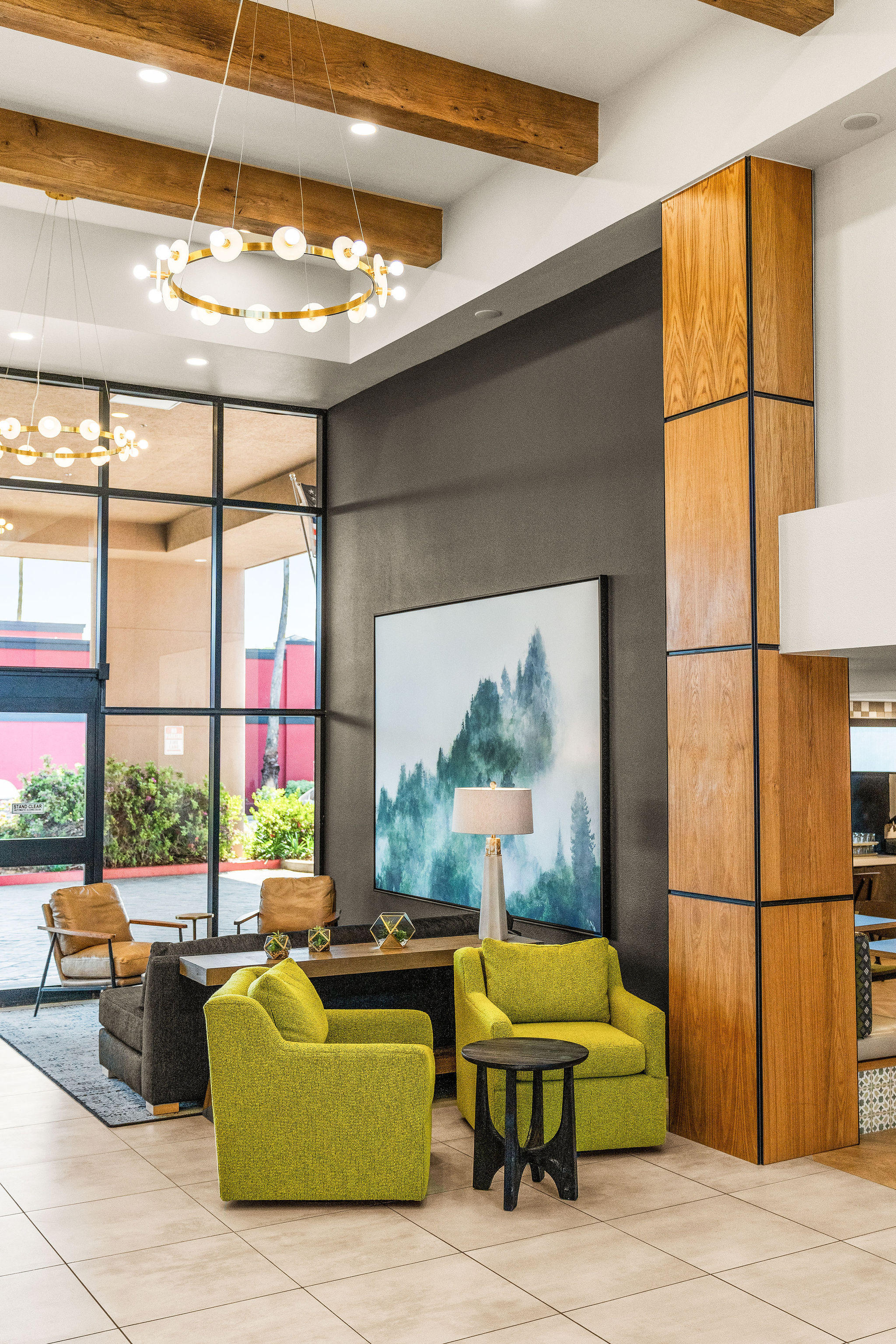 Oxford Suites Redding