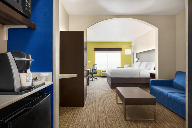 Images Holiday Inn Express & Suites San Antonio NW-Medical Area by IHG