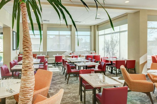 Images Hilton Garden Inn Lakewood